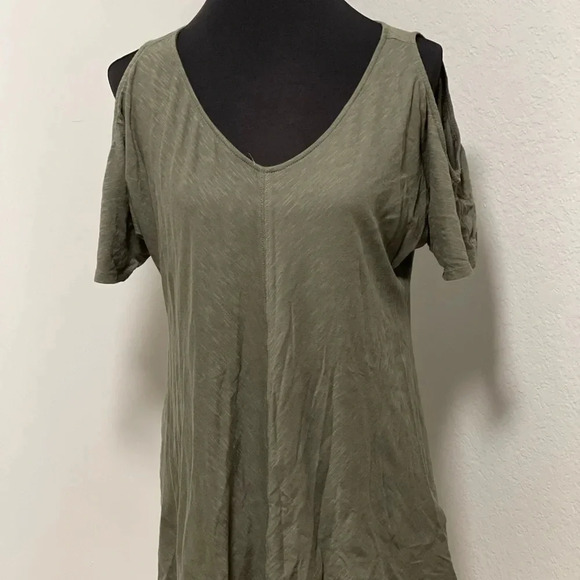 Calvin Klein Jeans Khaki Green Short Sleeve Vneck with Shoulders Cut Out MEDIUM - Picture 1 of 4